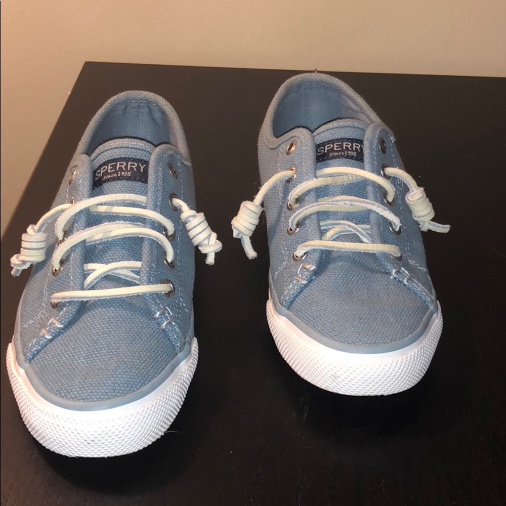 Sperry Sneakers